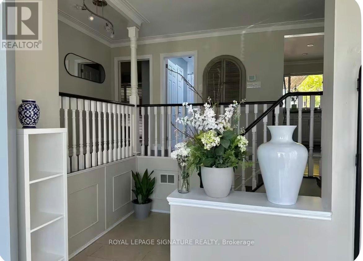 1353 Sheldon Avenue, Oakville, Ontario  L6L 2P9 - Photo 2 - W12714126