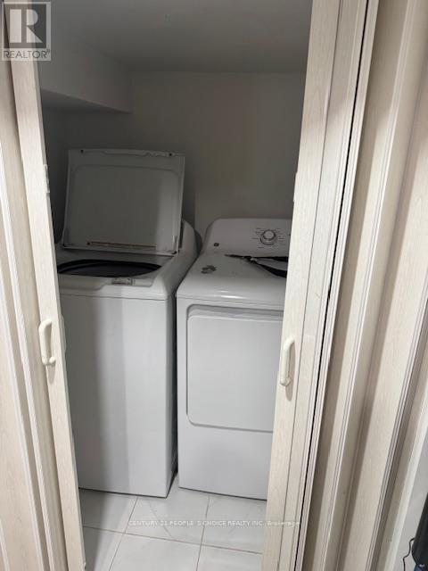 127 Lloyd Sanderson Drive, Brampton, Ontario  L6Y 0Z9 - Photo 14 - W12714184