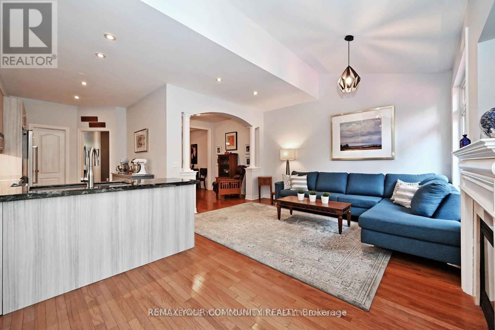 18 - 3 Senator Court, Aurora, Ontario  L4G 7P2 - Photo 12 - N12453919