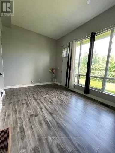 160 Darras Court, Brampton, Ontario  L6T 1W7 - Photo 5 - W12714190