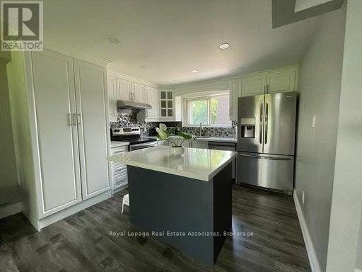 160 Darras Court, Brampton, Ontario  L6T 1W7 - Photo 7 - W12714190