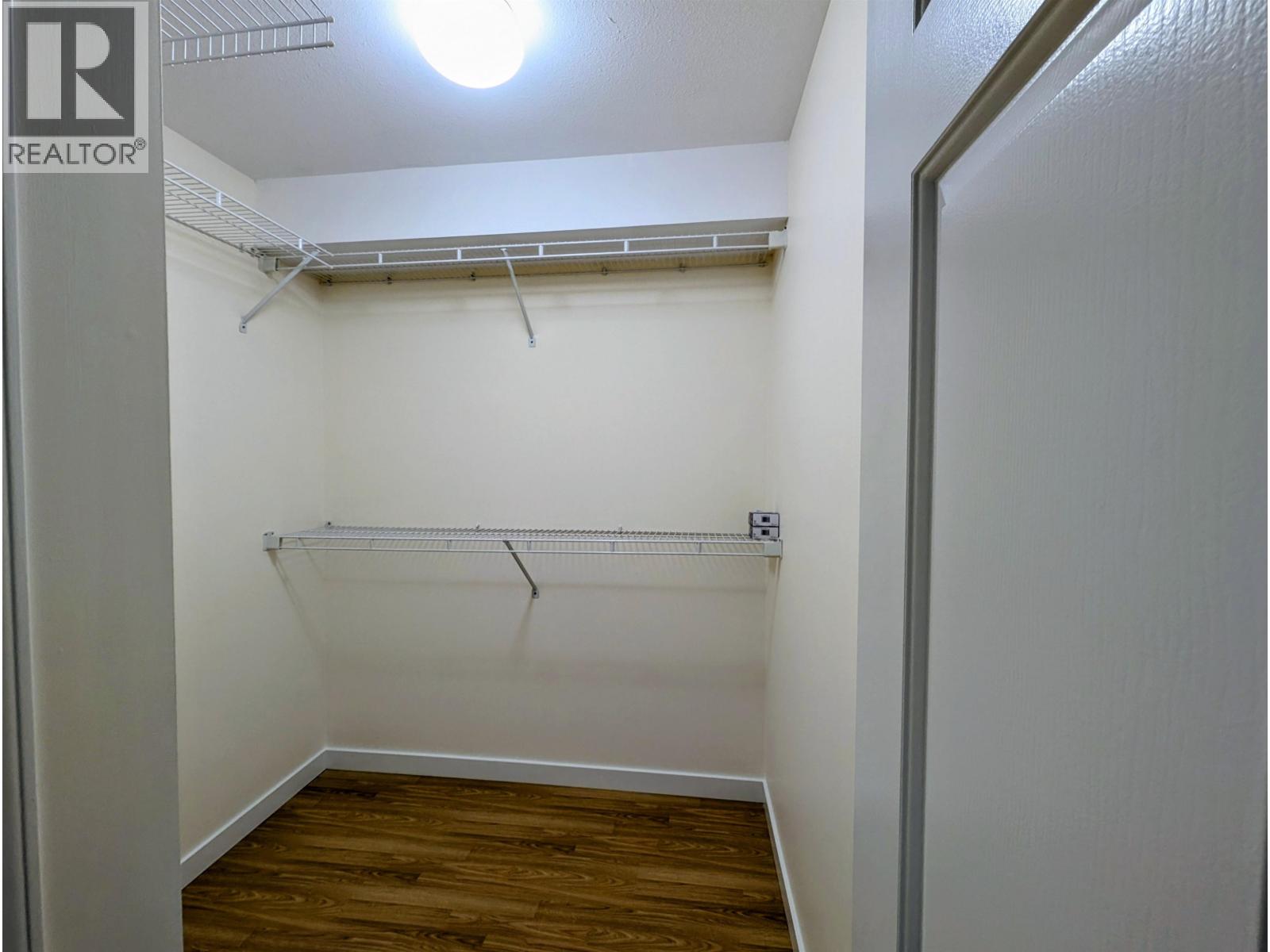 Listing Picture 14 of 19 : 108 5488 ARCADIA ROAD, Richmond / 烈治文 - 魯藝地產 Yvonne Lu Group - MLS Medallion Club Member