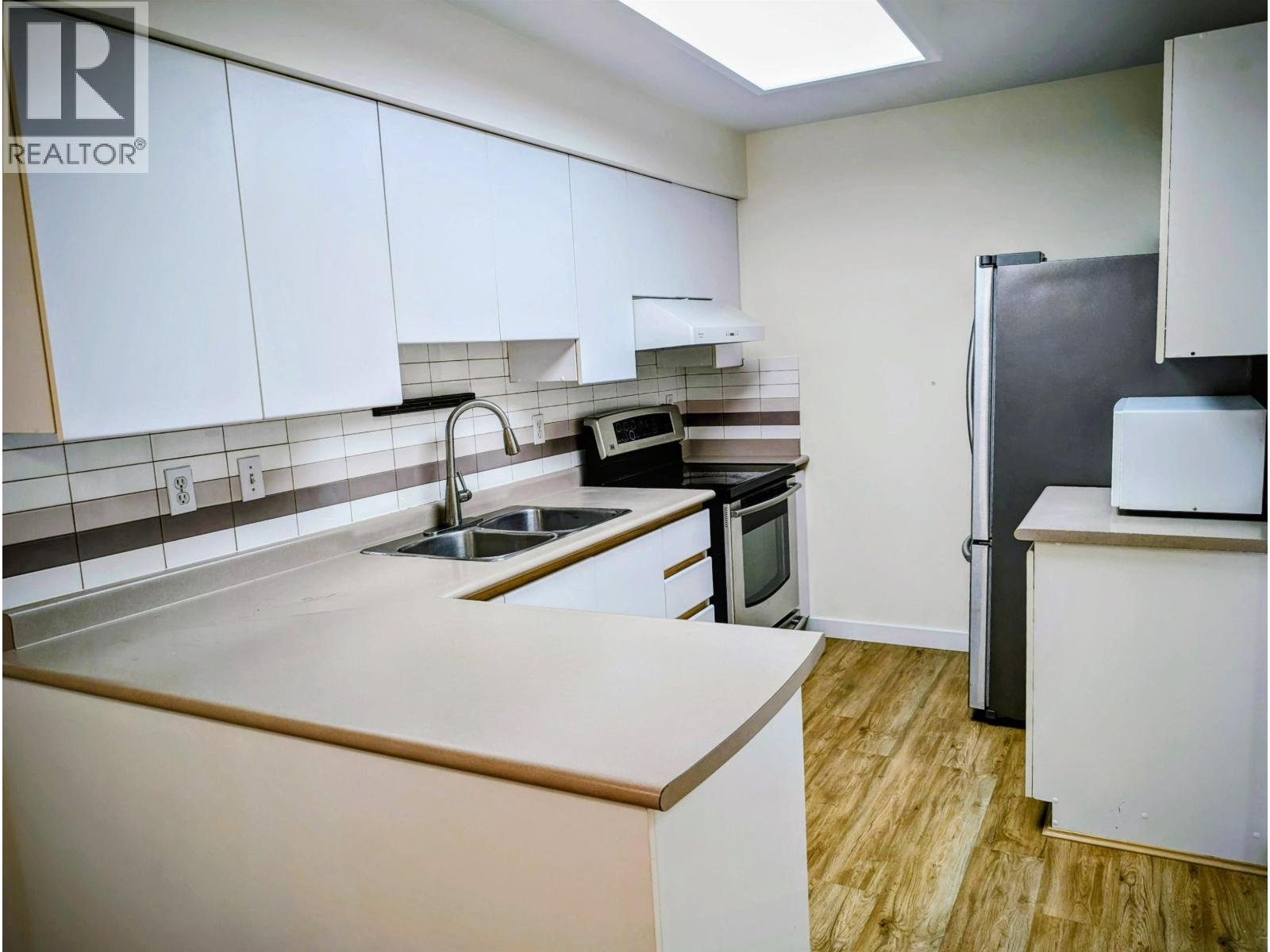 Listing Picture 7 of 19 : 108 5488 ARCADIA ROAD, Richmond / 烈治文 - 魯藝地產 Yvonne Lu Group - MLS Medallion Club Member