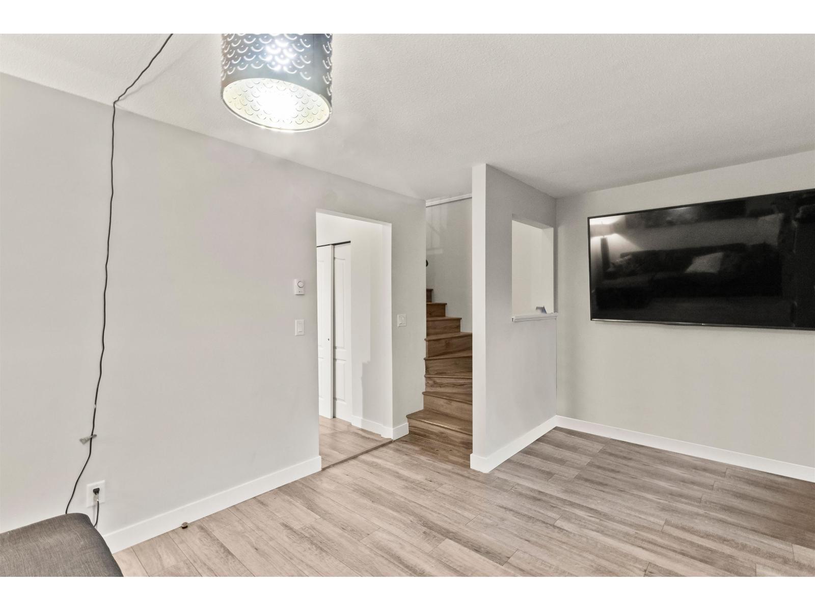 3057 268 Street, Langley, British Columbia  V4W 3C5 - Photo 10 - R3080824