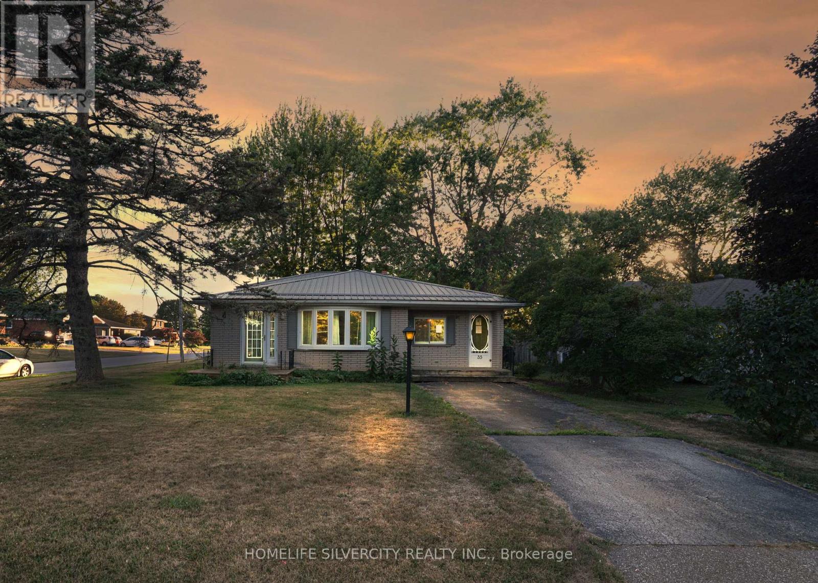 35 Lynn Park Avenue, Norfolk, Ontario  N0A 1N5 - Photo 2 - X12304733