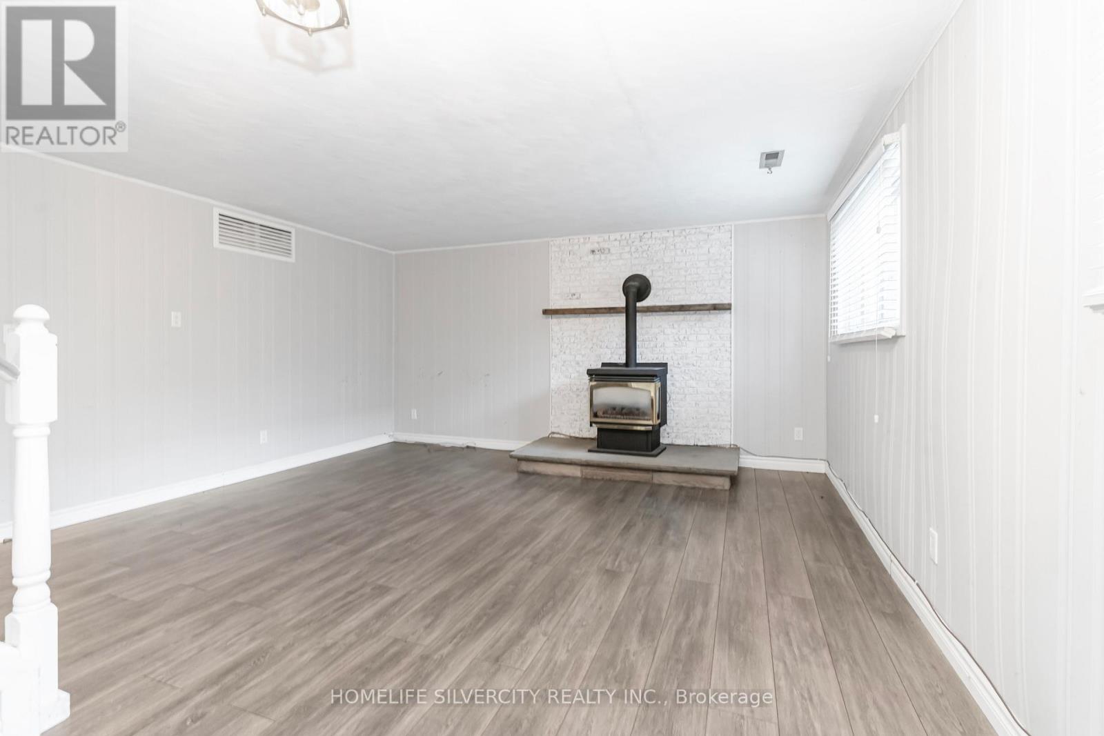 35 Lynn Park Avenue, Norfolk, Ontario  N0A 1N5 - Photo 12 - X12304733