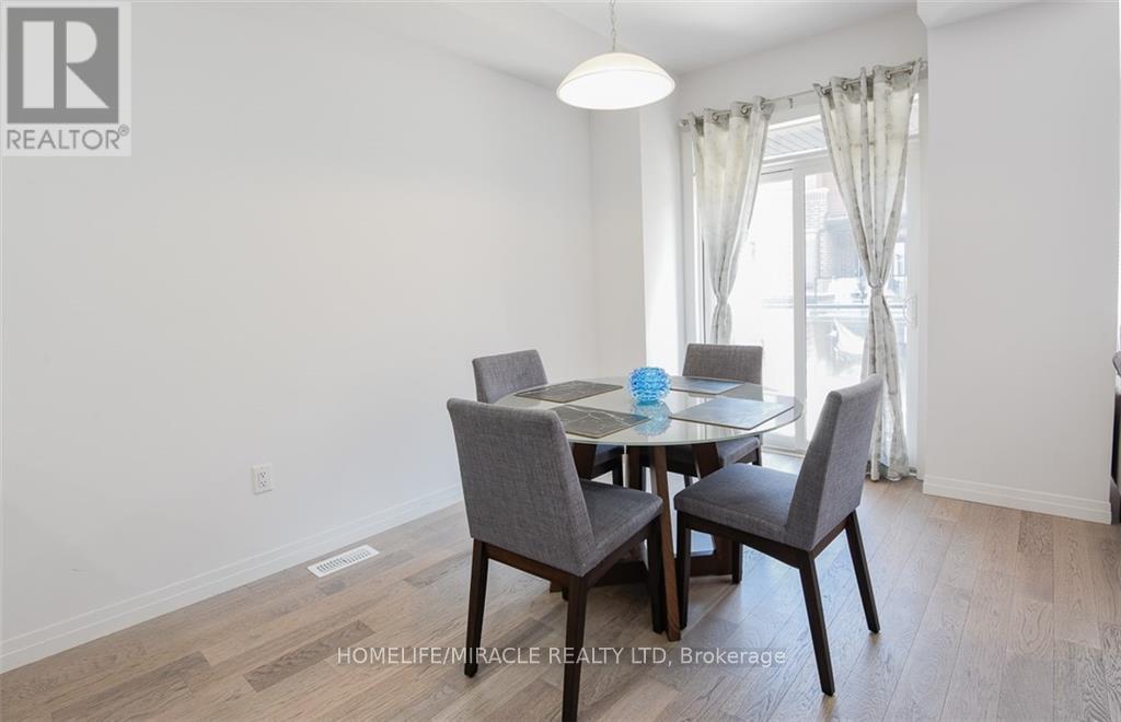 130 - 30 Times Square Boulevard, Hamilton (Stoney Creek Mountain), Ontario  L8J 0L8 - Photo 2 - X12615530