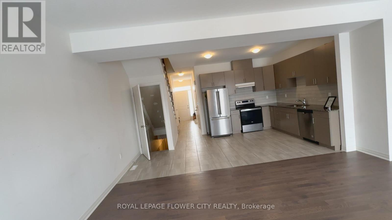 Photo 5 of 27 for 92 Middleton Street