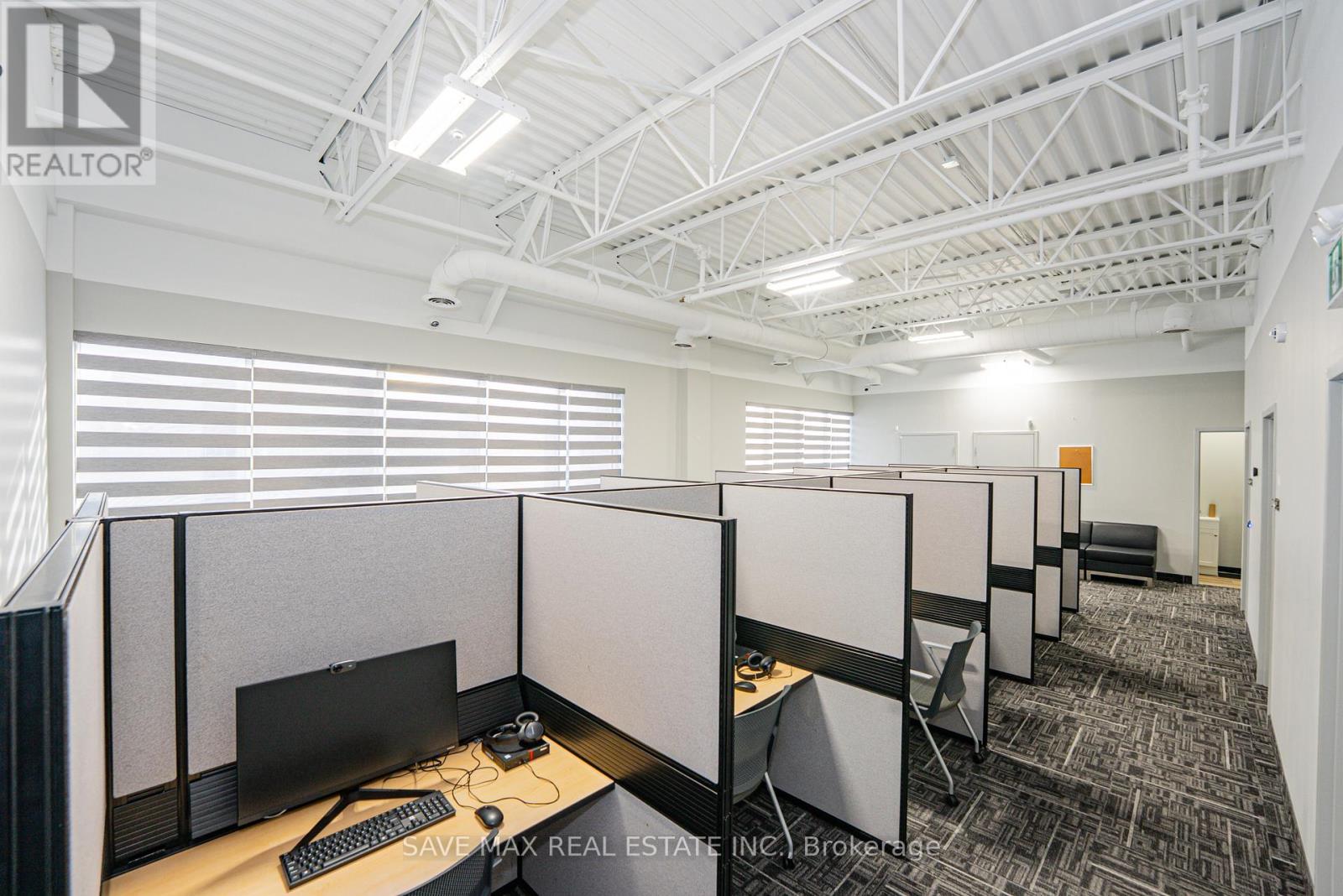 H212 - 460 Hespeler Road, Cambridge, Ontario  L1R 6J7 - Photo 12 - X12714052