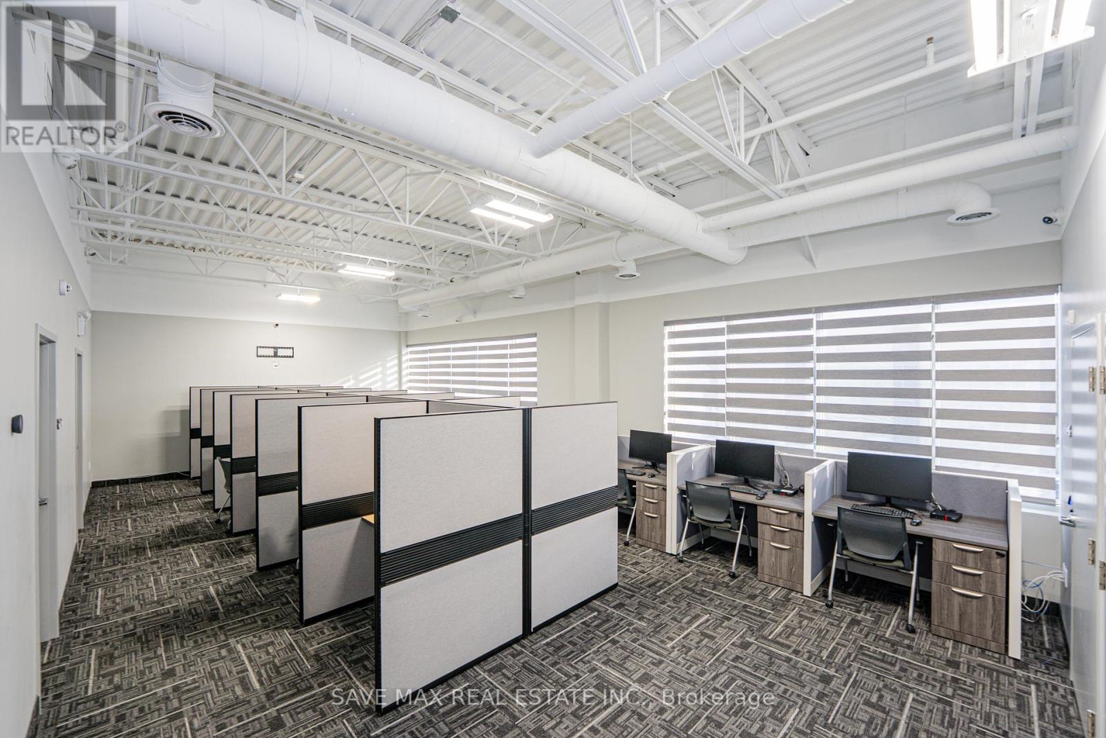 H212 - 460 Hespeler Road, Cambridge, Ontario  L1R 6J7 - Photo 13 - X12714052