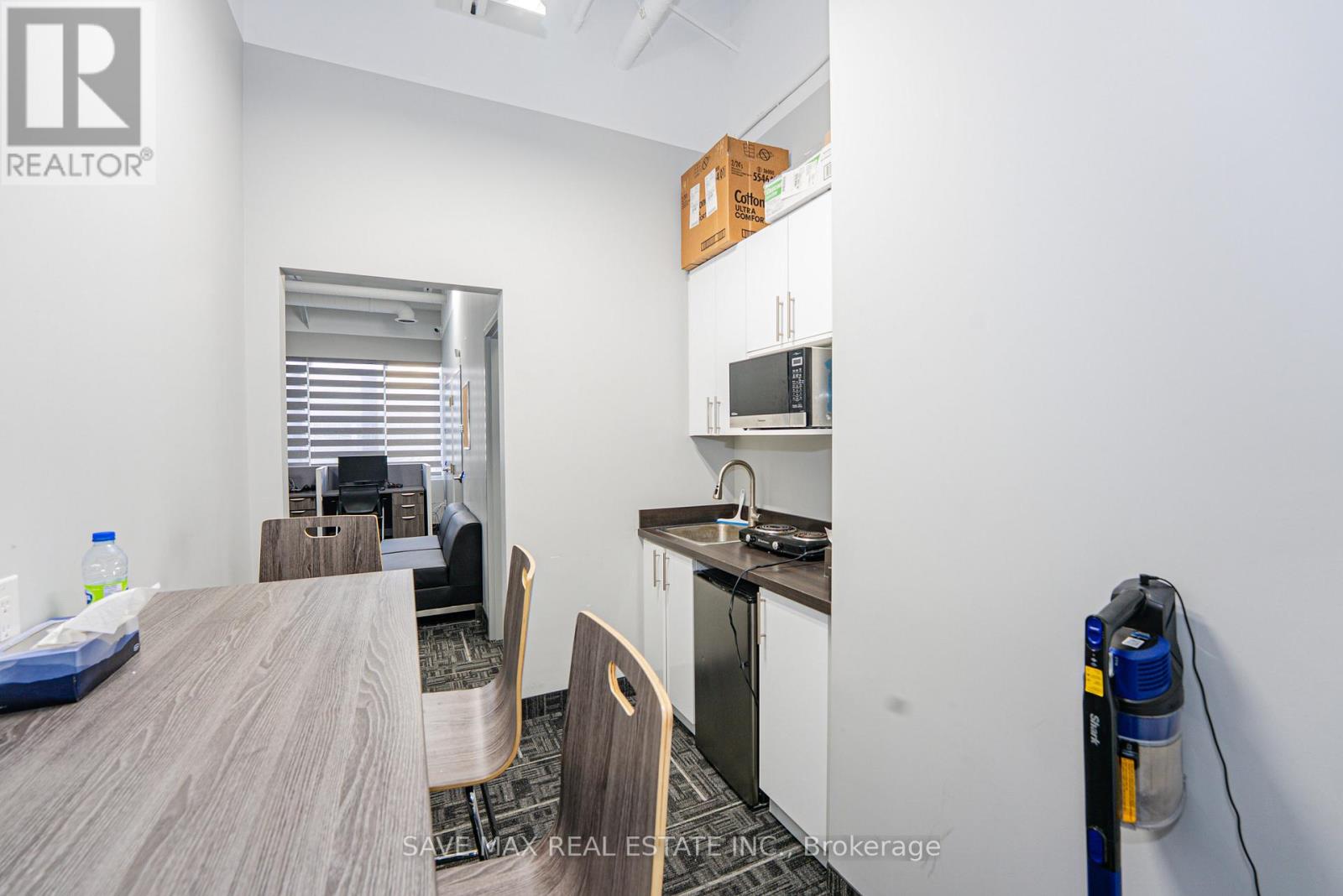 H212 - 460 Hespeler Road, Cambridge, Ontario  L1R 6J7 - Photo 25 - X12714052