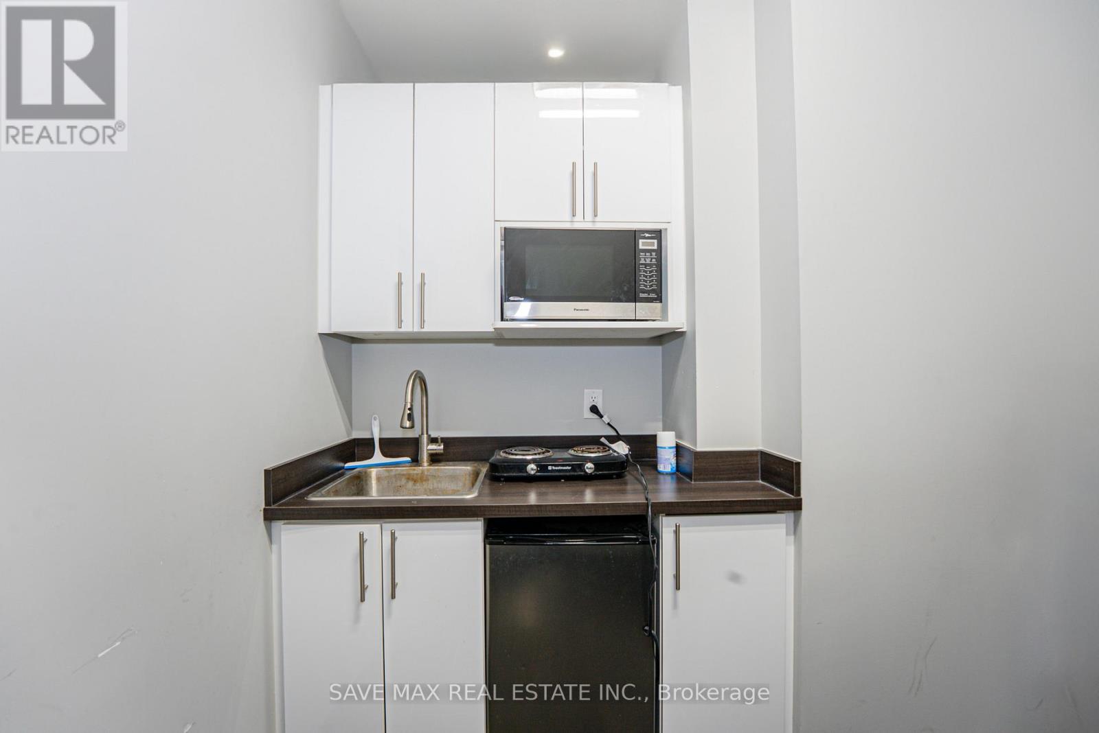 H212 - 460 Hespeler Road, Cambridge, Ontario  L1R 6J7 - Photo 26 - X12714052