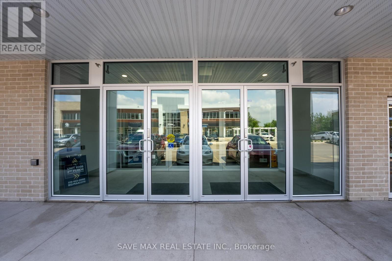 H212 - 460 Hespeler Road, Cambridge, Ontario  L1R 6J7 - Photo 6 - X12714052