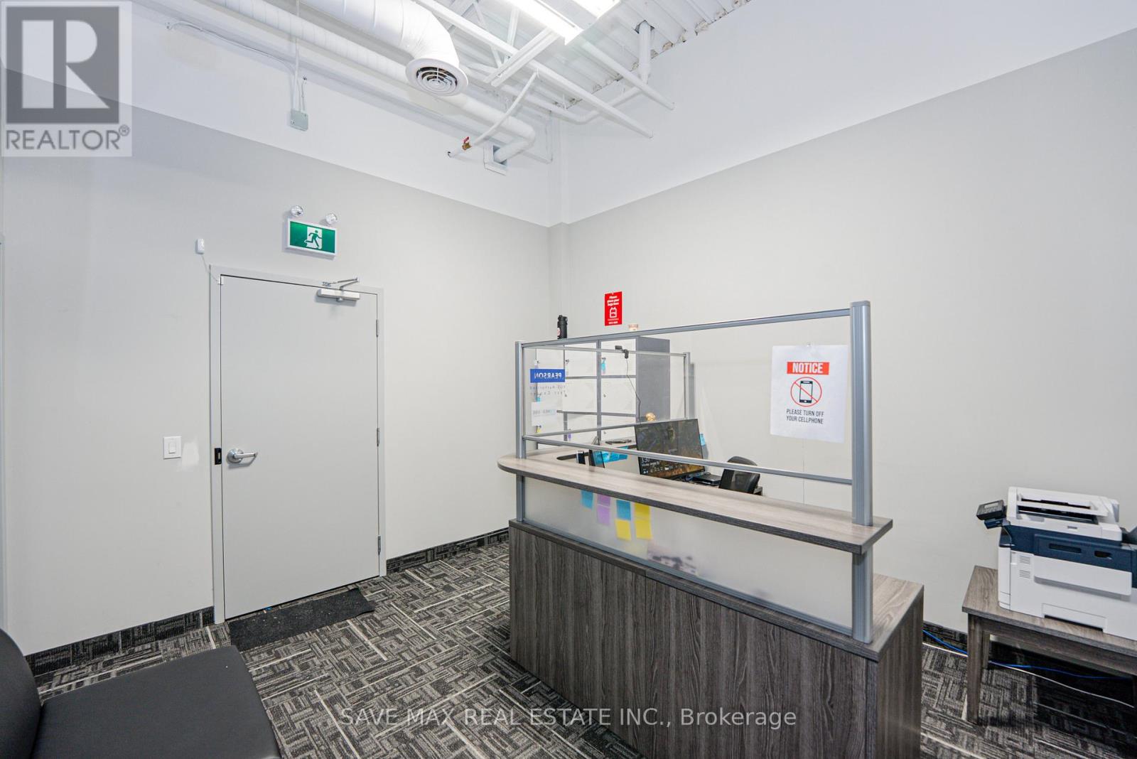 H212 - 460 Hespeler Road, Cambridge, Ontario  L1R 6J7 - Photo 9 - X12714052