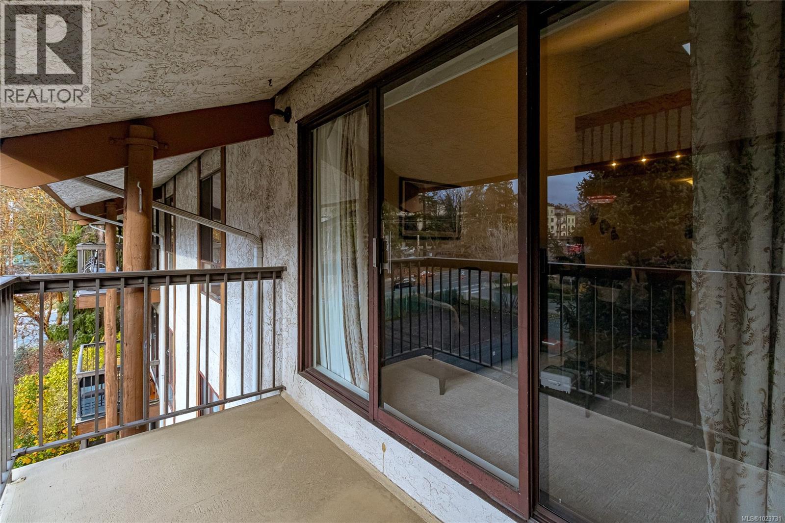 419 1005 Mckenzie Ave, Saanich, British Columbia V8X 4A9 - Photo 38 - 1023731