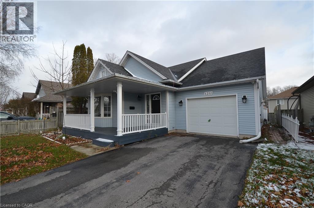 1211 Tamarac Street, Dunnville, Ontario  N1A 3G6 - Photo 3 - 40799850