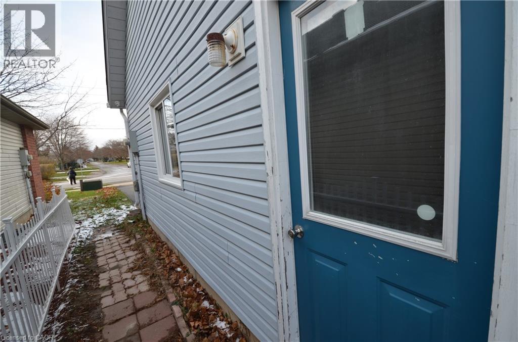 1211 Tamarac Street, Dunnville, Ontario  N1A 3G6 - Photo 5 - 40799850