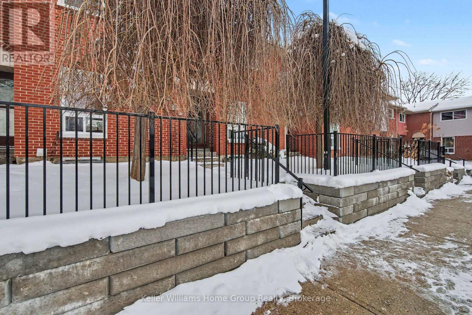 66 - 49 Rhonda Road, Guelph, Ontario N1H 7A4 - Photo 2 - X12714248