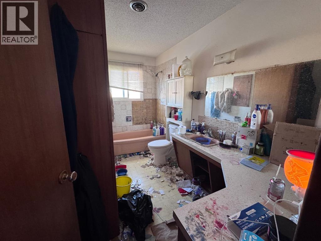 5701 46 Avenue, Stettler, Alberta  T0C 2L1 - Photo 7 - A2278787