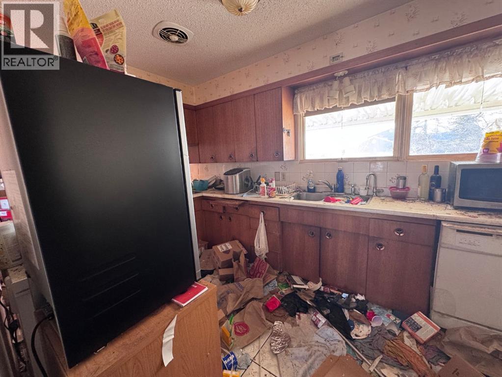 5701 46 Avenue, Stettler, Alberta  T0C 2L1 - Photo 4 - A2278787