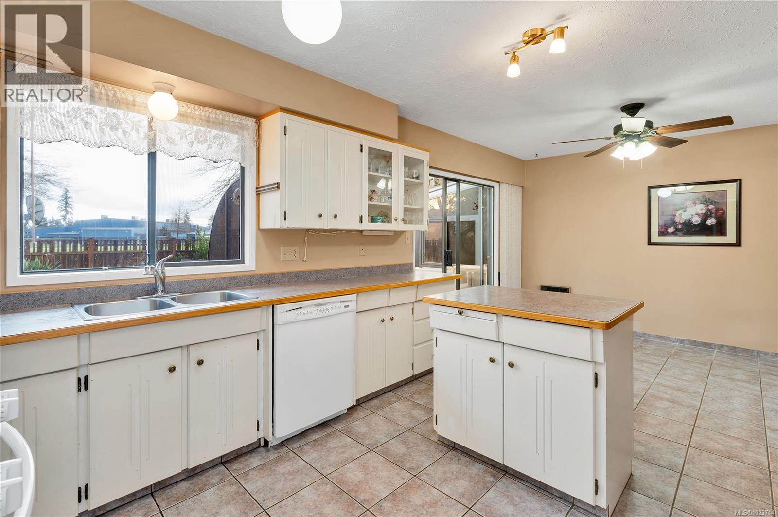 1779 Juniper Dr, Campbell River, British Columbia  V9W 6W8 - Photo 8 - 1023714