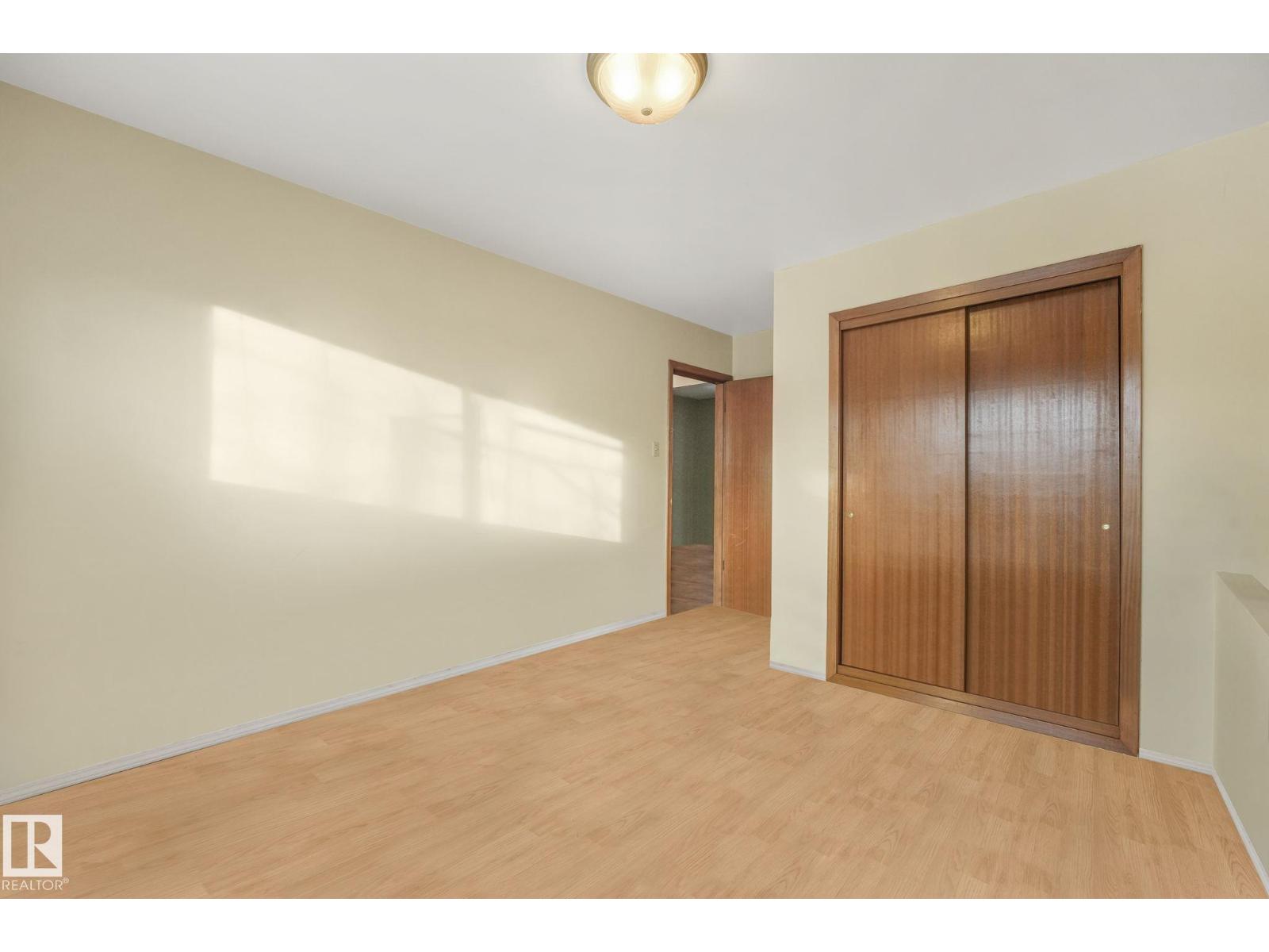 16611 90 Av Nw, Edmonton, Alberta  T5R 4W9 - Photo 17 - E4470517