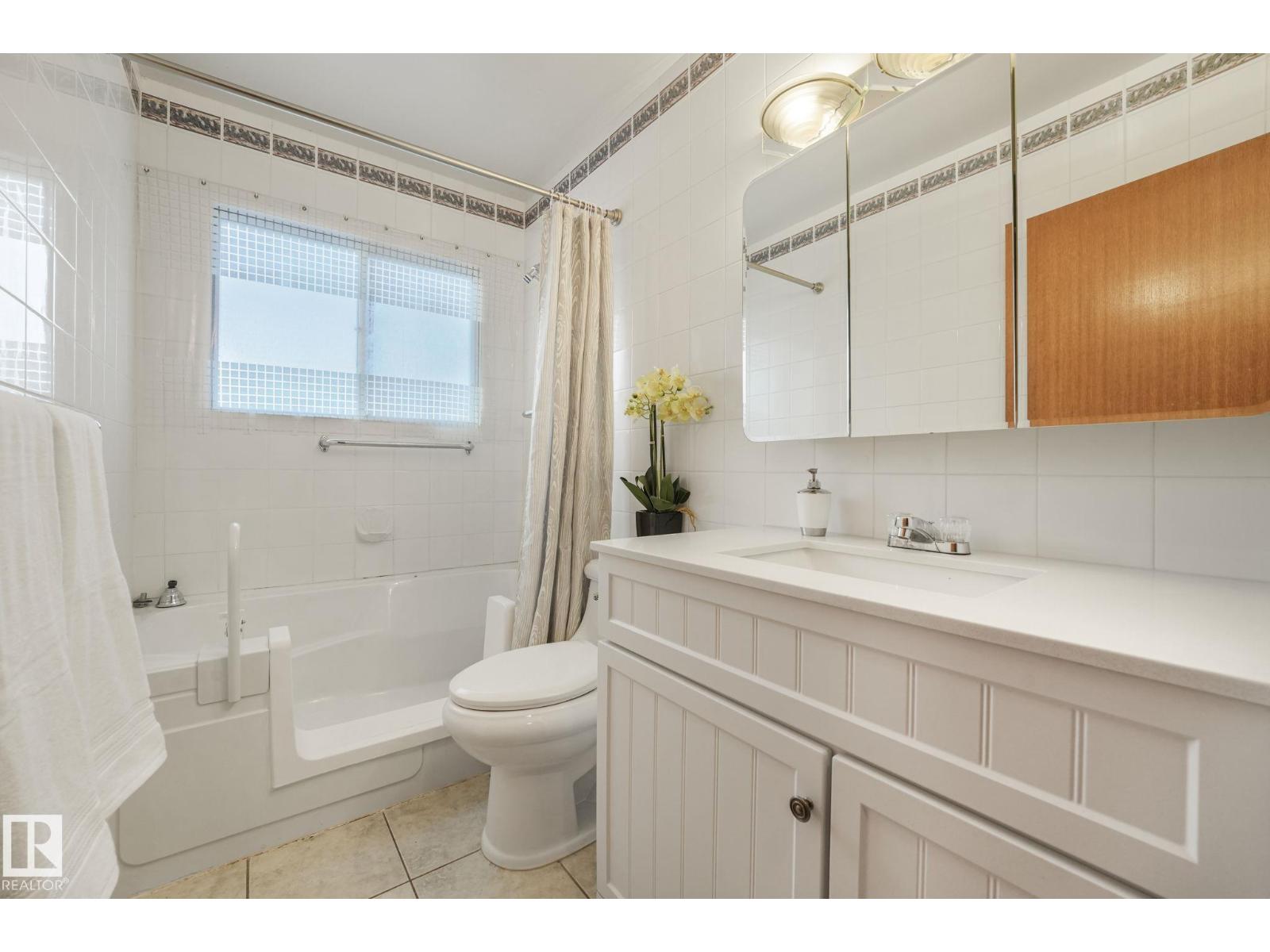 16611 90 Av Nw, Edmonton, Alberta  T5R 4W9 - Photo 29 - E4470517