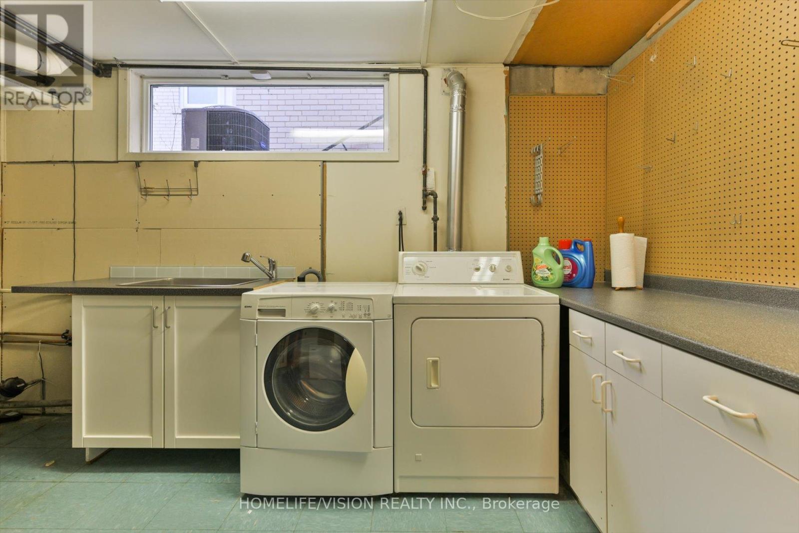 55 Banstock Drive, Toronto, Ontario  M2K 2H7 - Photo 37 - C12685922