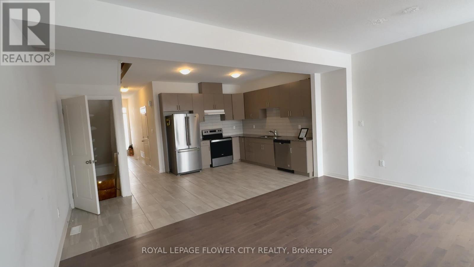 92 Middleton Street, Zorra, Ontario  N0M 2M0 - Photo 4 - X12713998