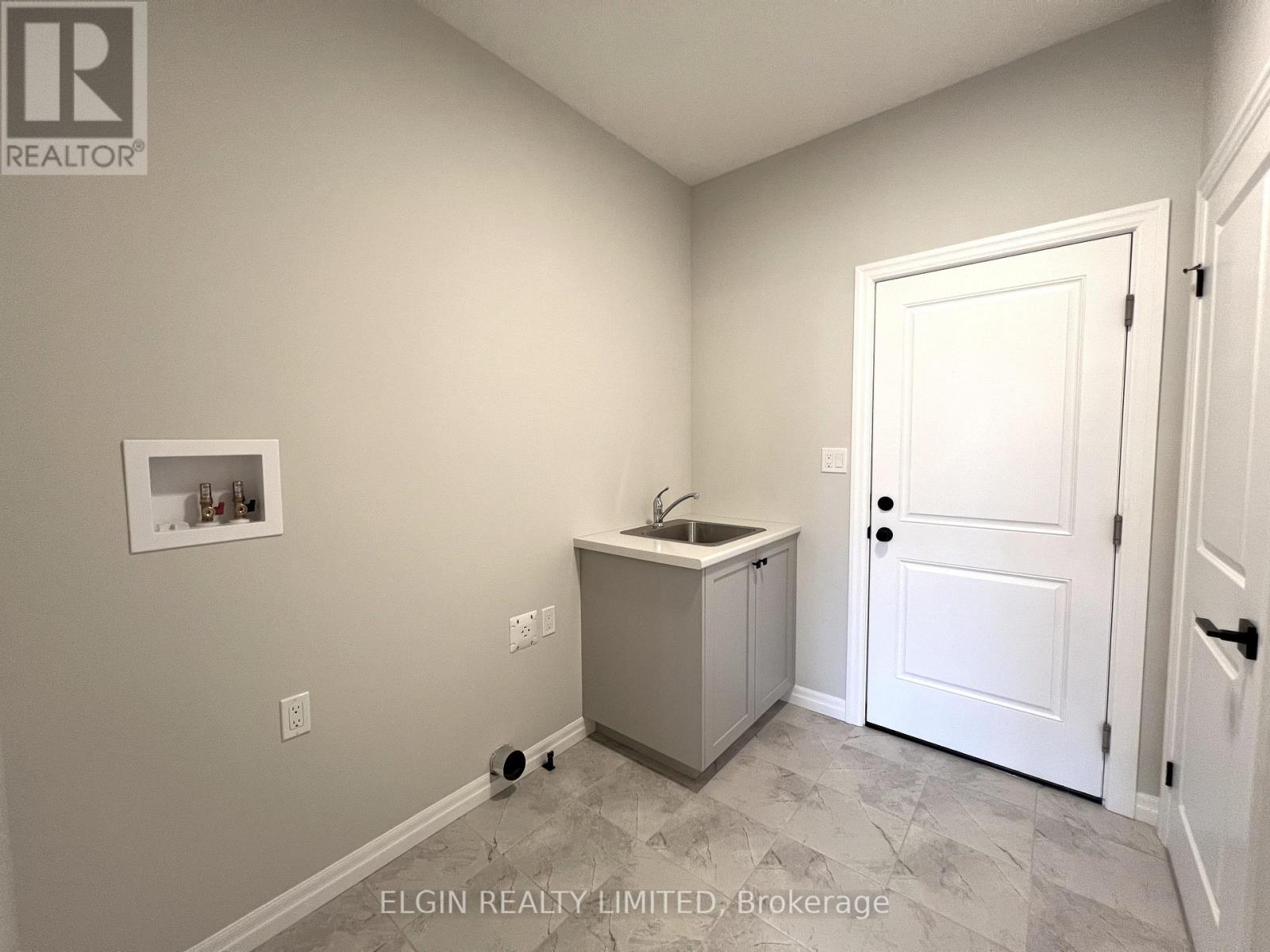 47 Lark Street, Tillsonburg, Ontario  N4G 0K8 - Photo 19 - X12714206