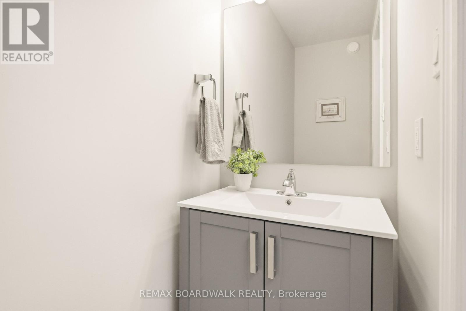 27 Comba Drive, Carleton Place, Ontario  K7C 4V2 - Photo 14 - X12669358