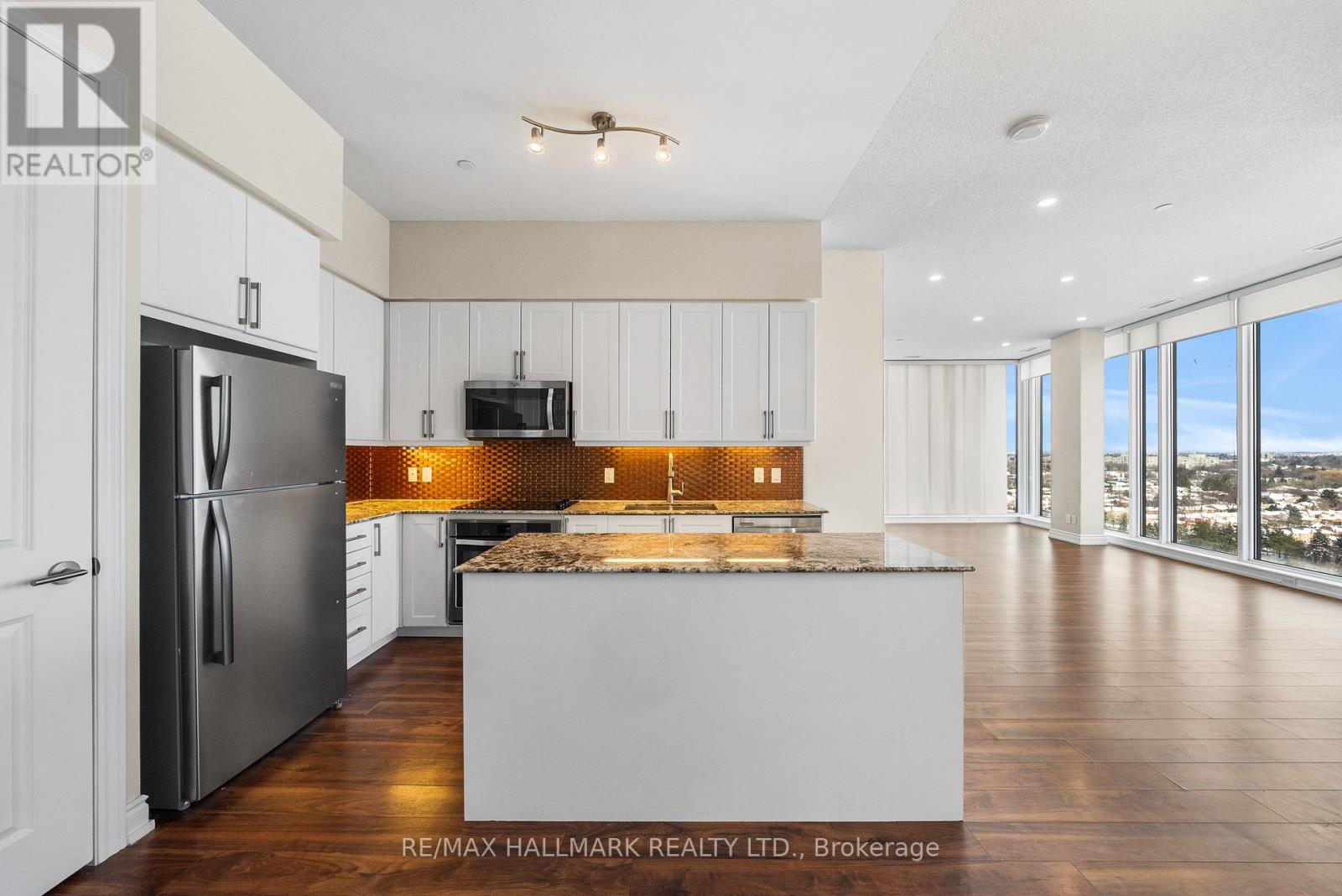 Ph6 - 9600 Yonge Street, Richmond Hill, Ontario  L4C 0X3 - Photo 14 - N12712834