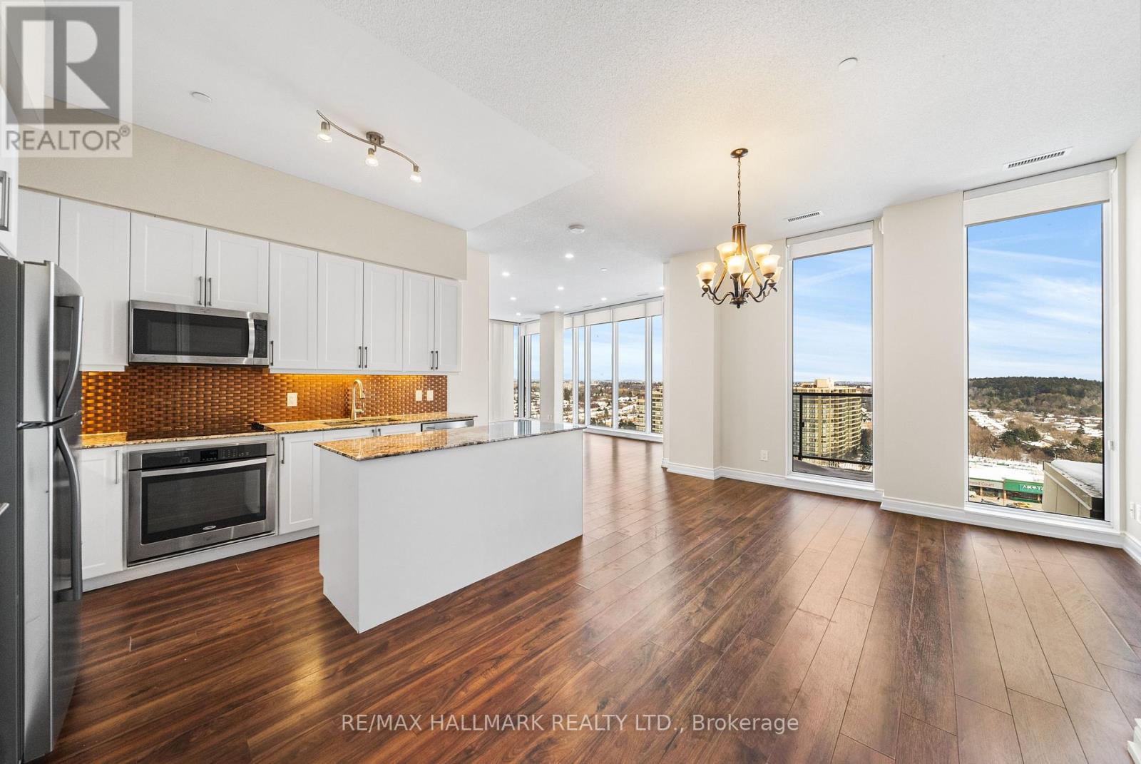 Ph6 - 9600 Yonge Street, Richmond Hill, Ontario  L4C 0X3 - Photo 12 - N12712834