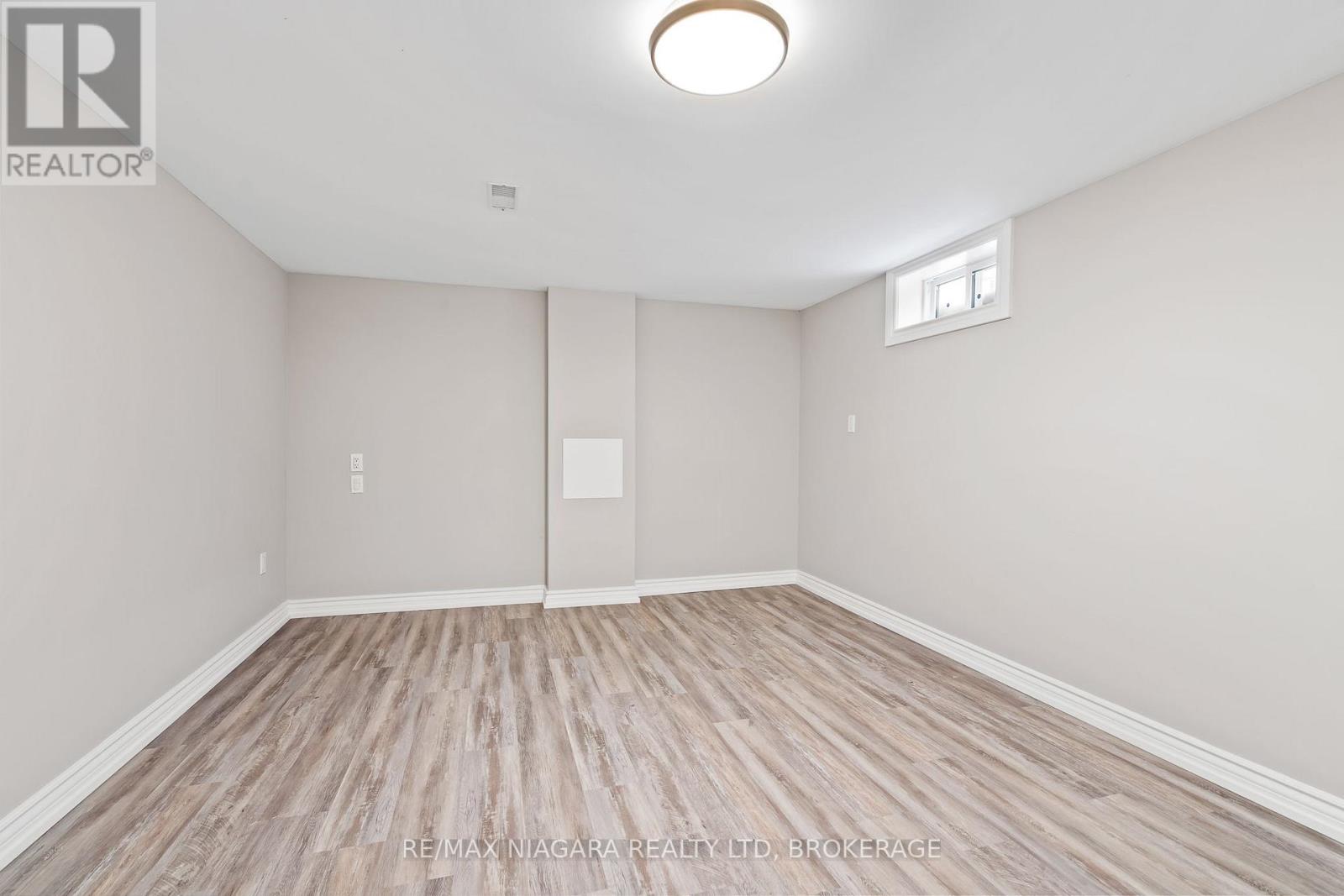 26 Colonial Street, Welland, Ontario  L3C 5W5 - Photo 22 - X12668688