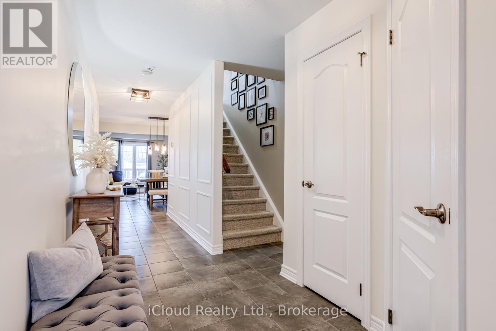 142 Preston Drive, Orangeville, Ontario  L9W 0C9 - Photo 5 - W12713556