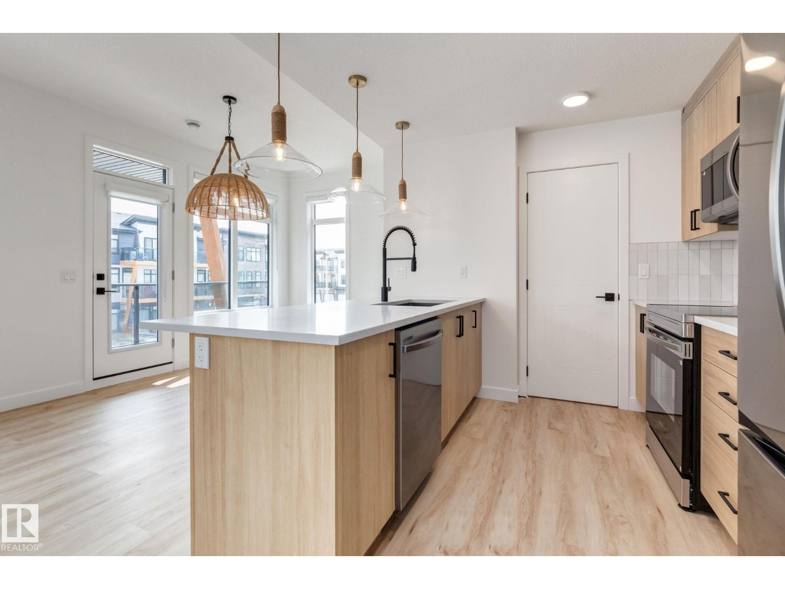 #40 16231 19 Av Sw, Edmonton, Alberta  T6W 5C6 - Photo 6 - E4470150