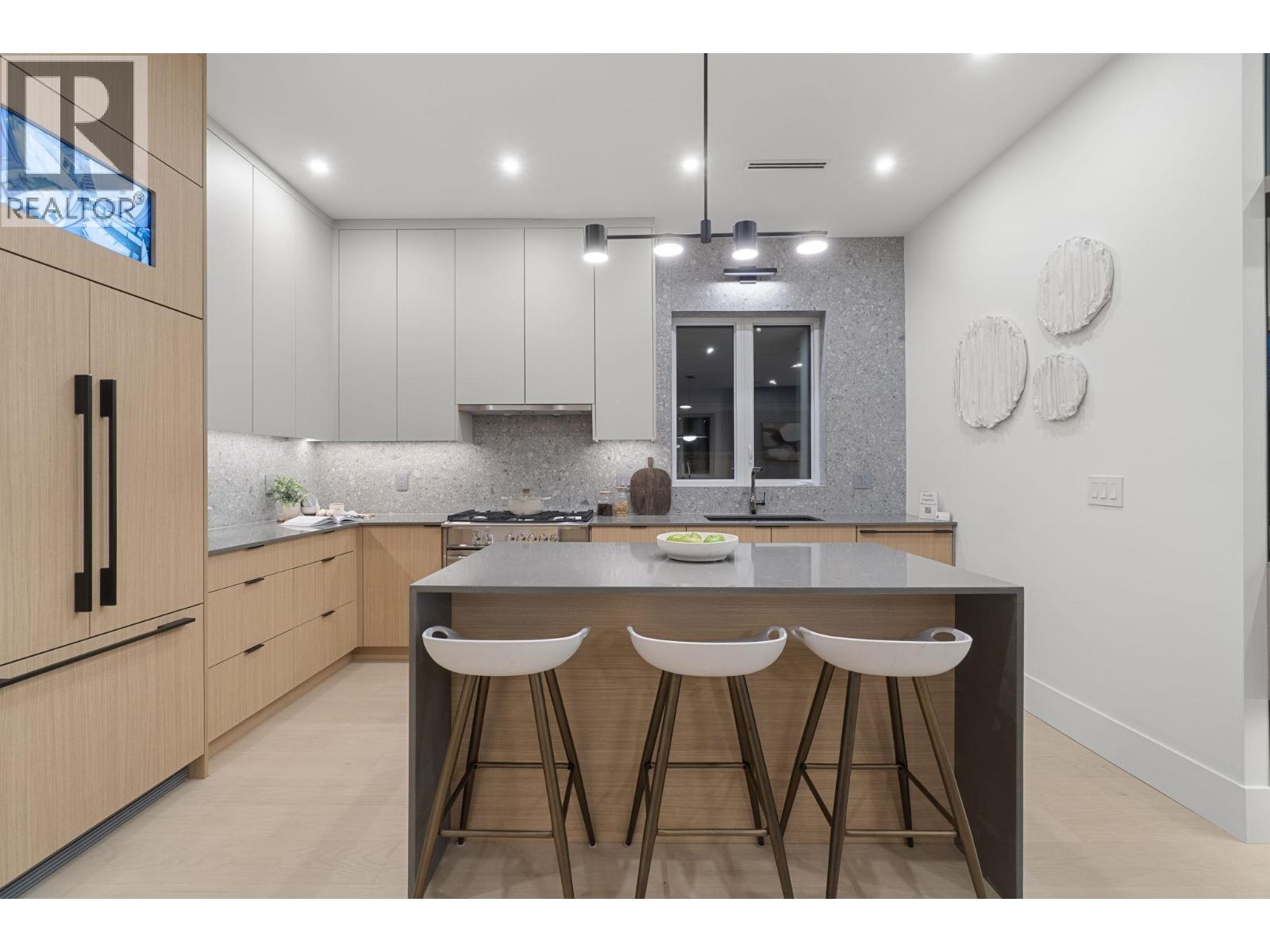 1 1945 E 13th Avenue, Vancouver, British Columbia  V5N 2C3 - Photo 5 - R3081319