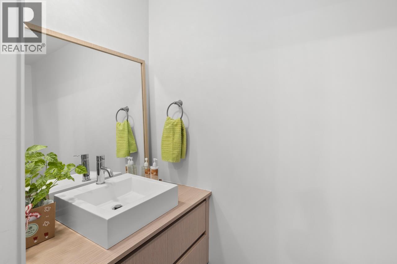 3 752 E 3rd Street, North Vancouver, British Columbia  V7L 1G9 - Photo 10 - R3081321