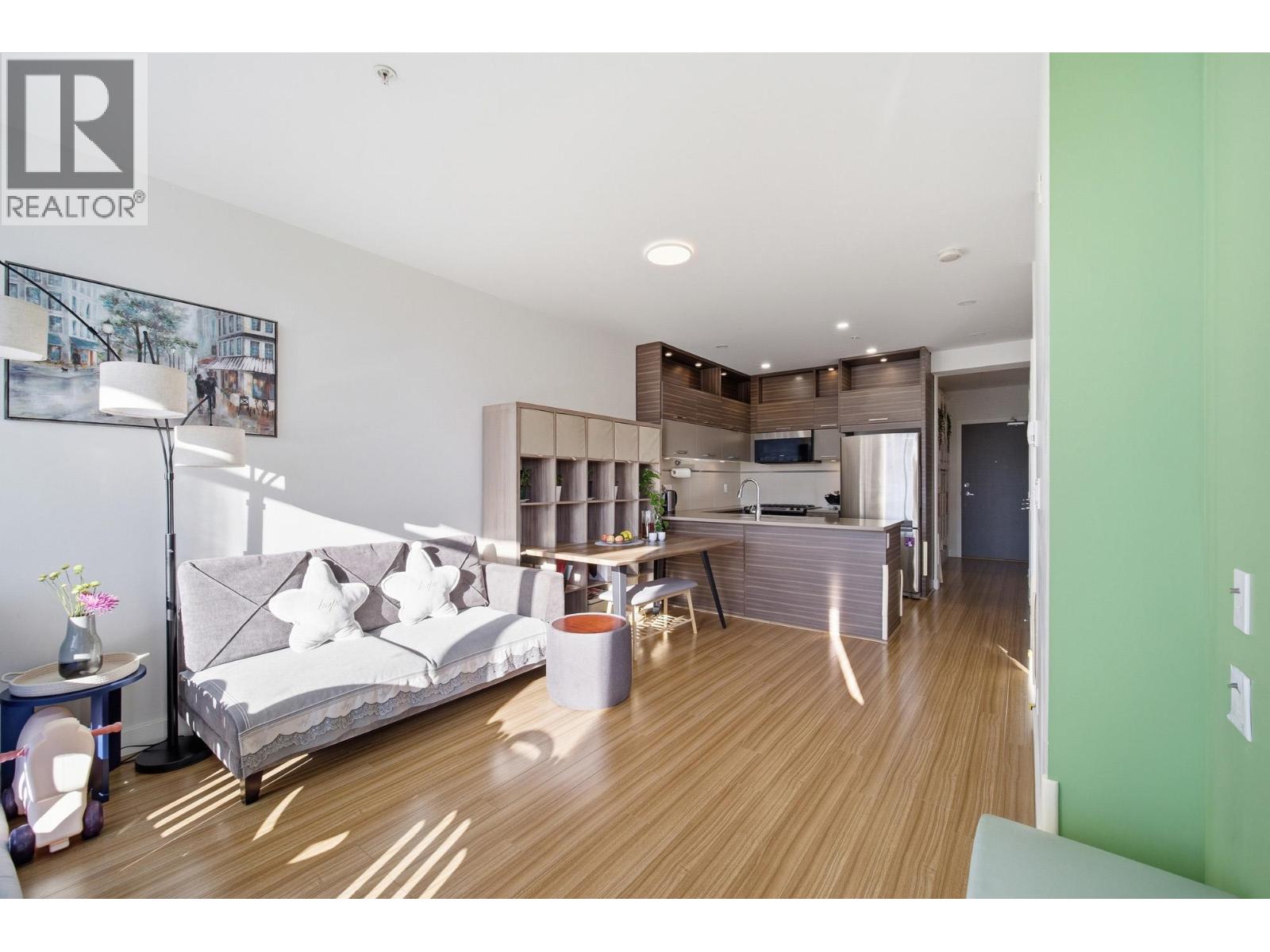 303 9150 University High Street, Burnaby, British Columbia  V5A 0C5 - Photo 3 - R3081348