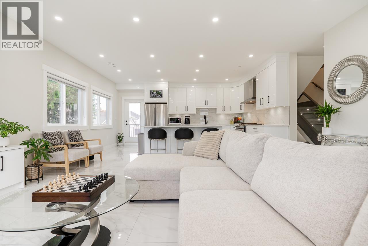 3080 Oxford Street, Coquitlam, British Columbia  V3B 4C3 - Photo 4 - R3081350