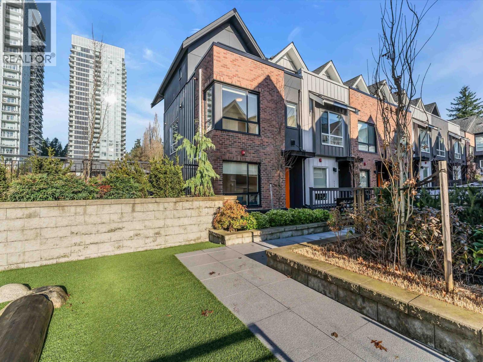 120 609 Sydney Avenue, Coquitlam, British Columbia  V3K 3K1 - Photo 1 - R3081351