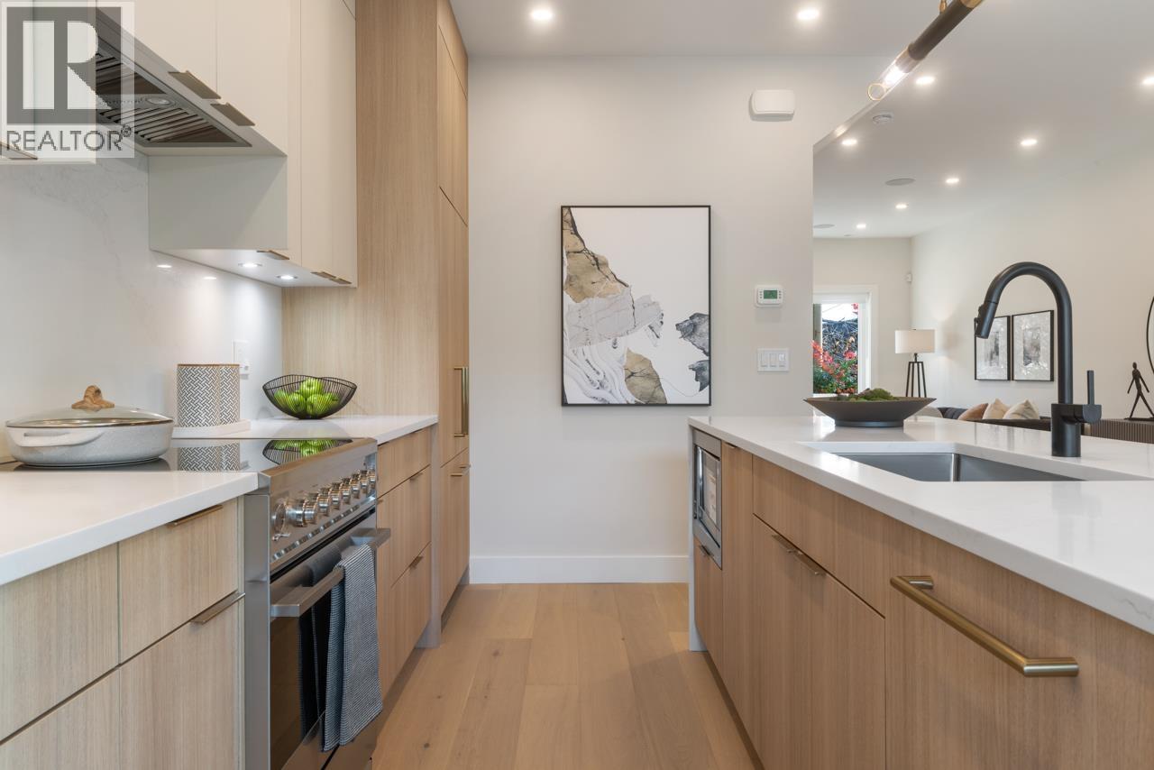 2 1937 Templeton Drive, Vancouver, British Columbia  V5N 4V9 - Photo 16 - R3081372