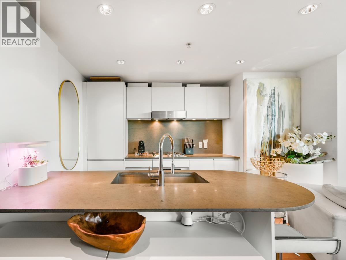 803 8555 Granville Street, Vancouver, British Columbia  V6P 0C3 - Photo 5 - R3080643