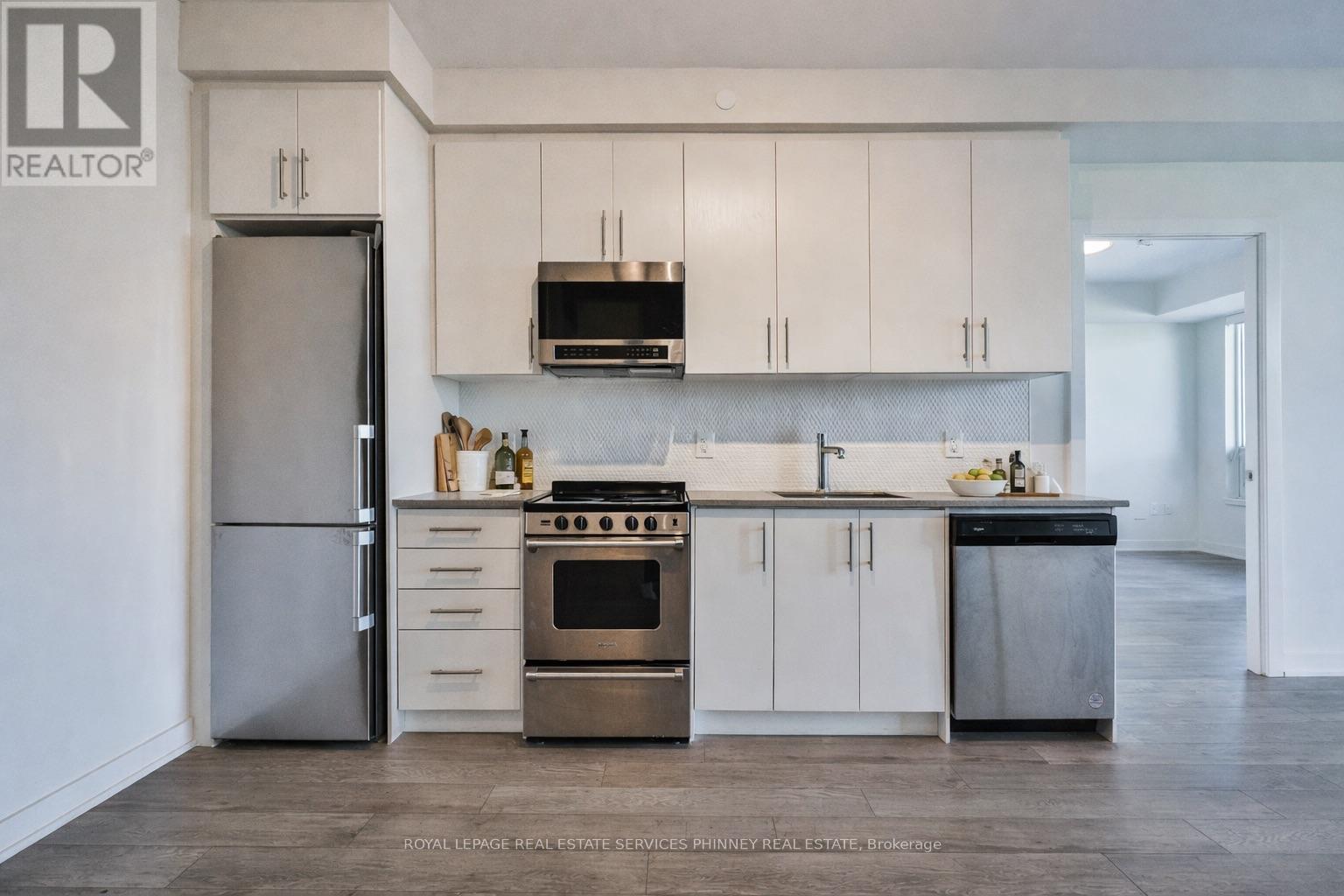 1222 - 212 King William Street, Hamilton, Ontario  L8N 1B5 - Photo 4 - X12615556