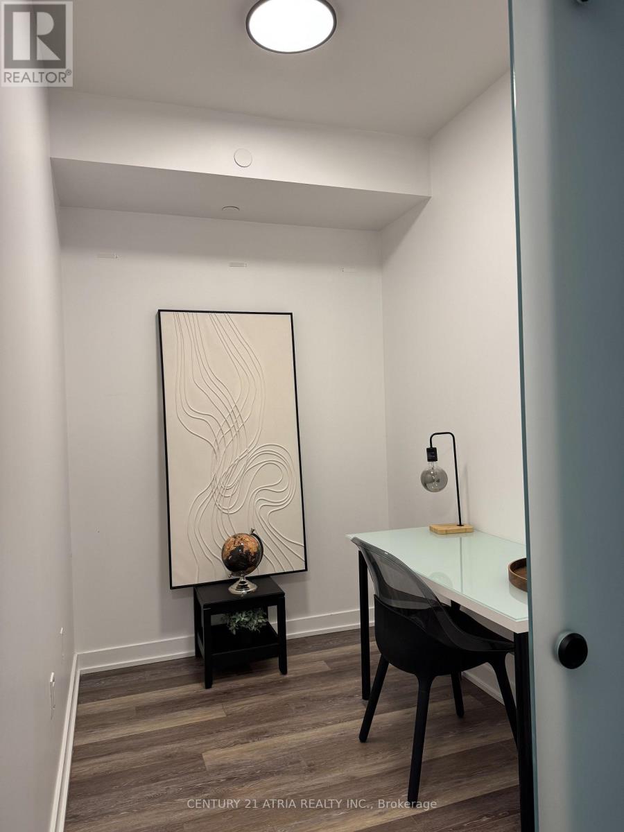 203 - 250 Lawrence Avenue W, Toronto, Ontario  M5M 1B1 - Photo 17 - C12714238