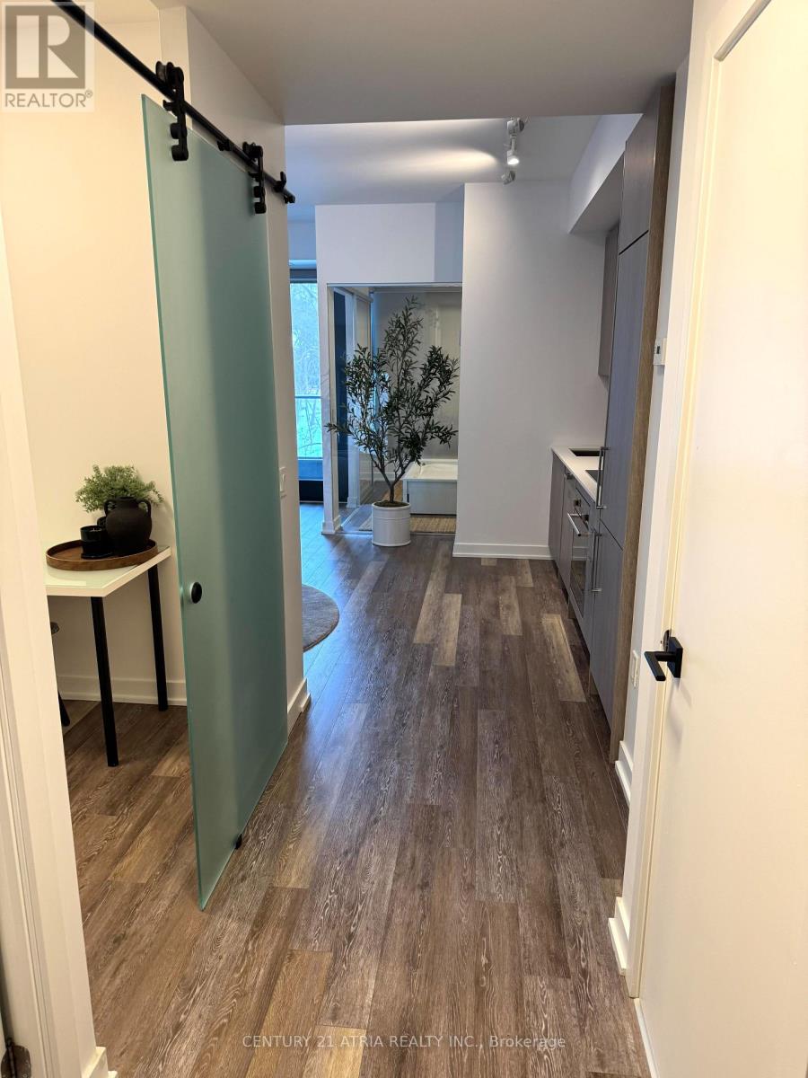 203 - 250 Lawrence Avenue W, Toronto, Ontario  M5M 1B1 - Photo 2 - C12714238