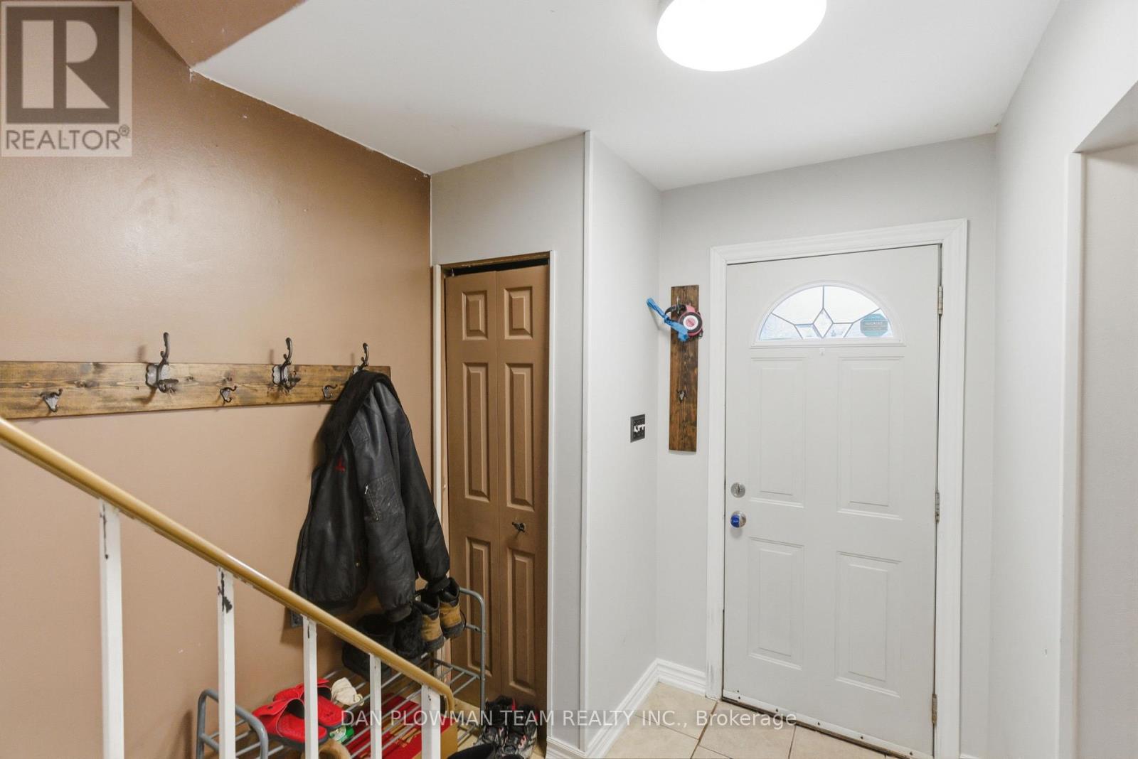 303 Phillip Murray Avenue, Oshawa, Ontario  L1J 1H1 - Photo 5 - E12714232