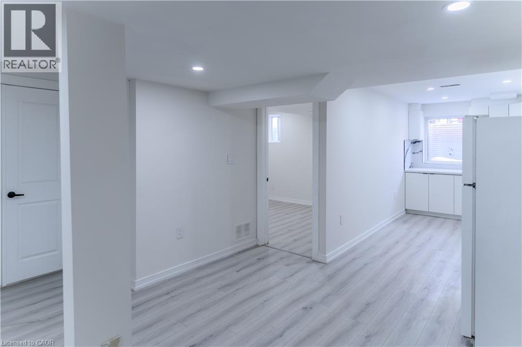 5335 Bushelgrove Circle Unit# Basement, Mississauga, Ontario  L3M 6C6 - Photo 4 - 40799807