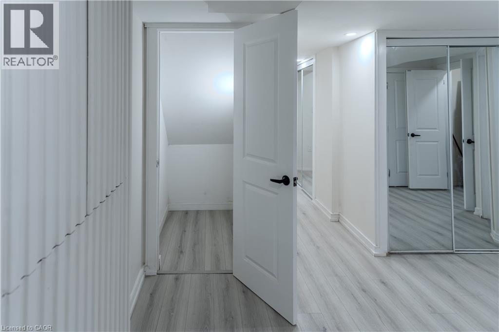 5335 Bushelgrove Circle Unit# Basement, Mississauga, Ontario  L3M 6C6 - Photo 8 - 40799807