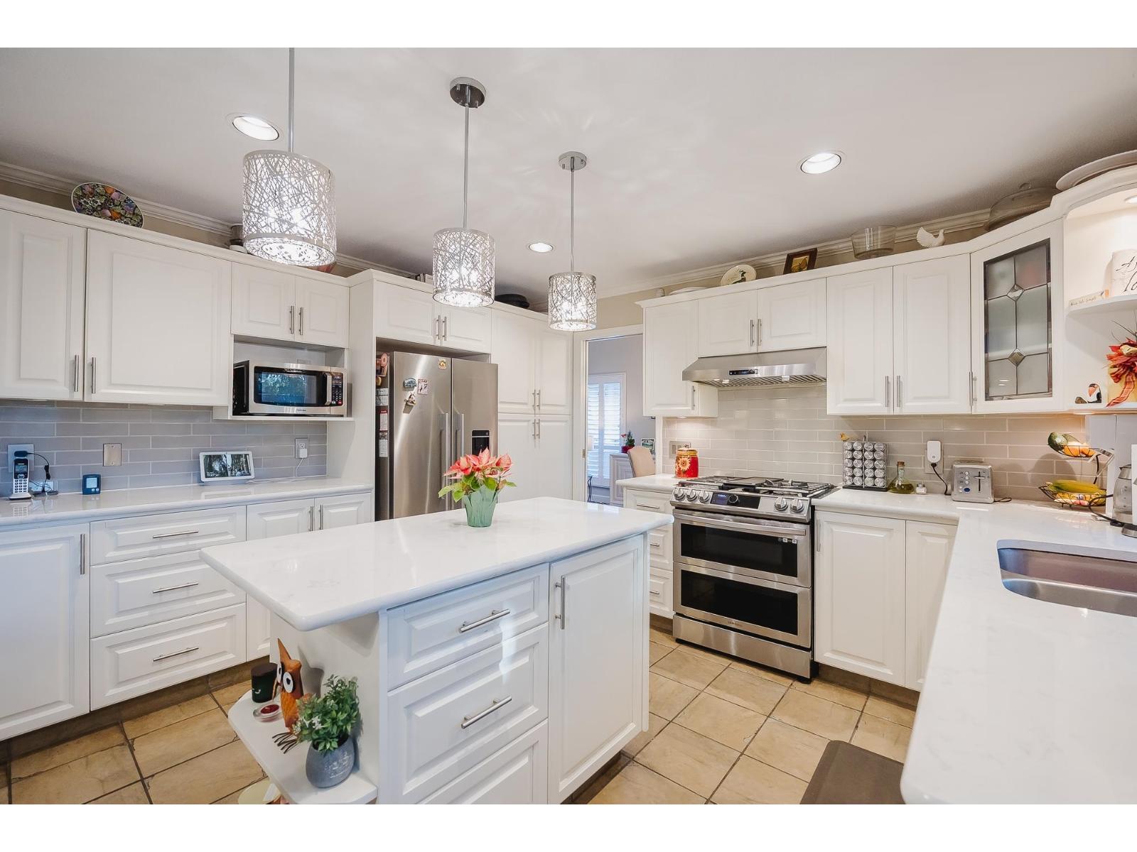 16636 83 Avenue, Surrey, British Columbia  V4N 3H4 - Photo 8 - R3081276